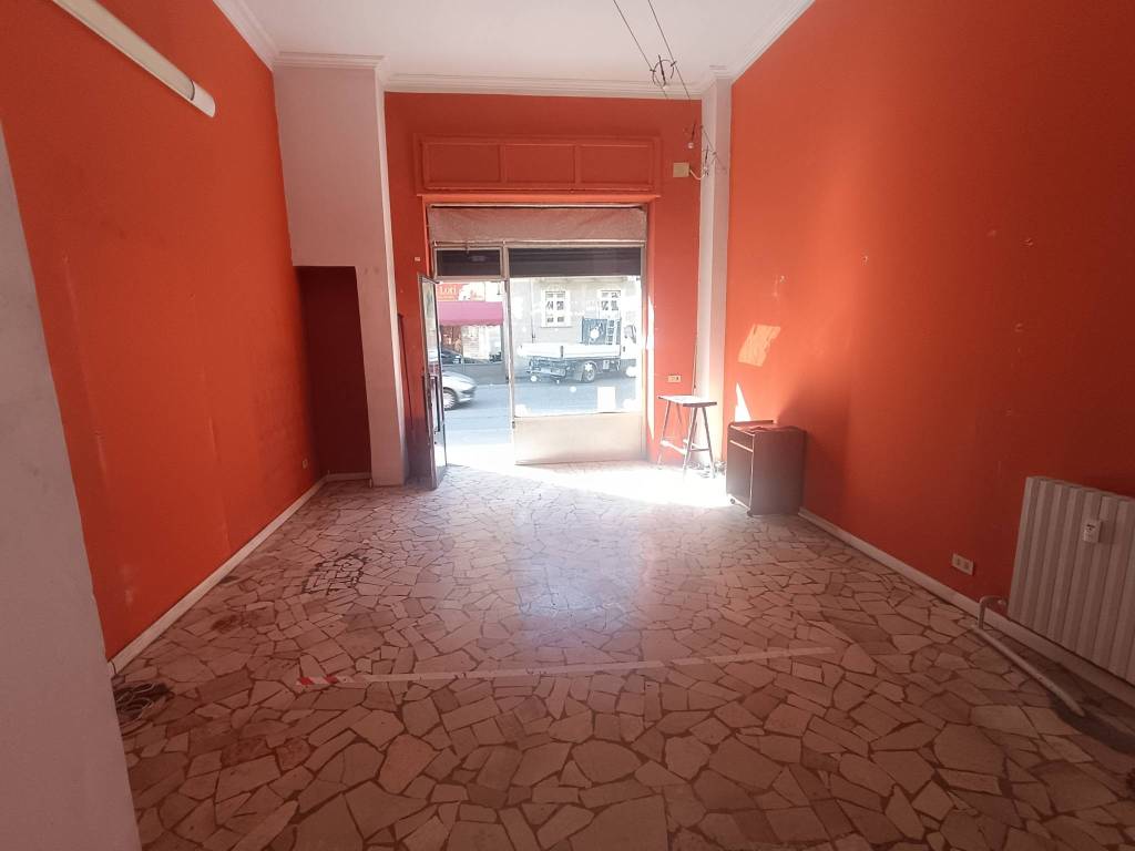 negozio in affitto a Torino in zona Millefonti