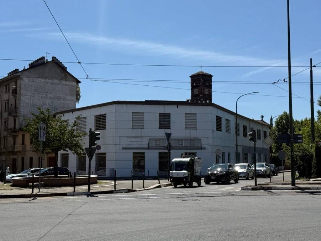 locale commerciale in affitto a Torino in zona Vanchiglia