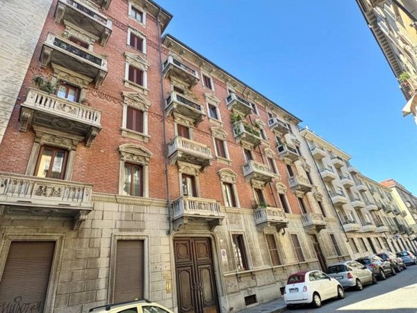 appartamento in affitto a Torino in zona Cit Turin