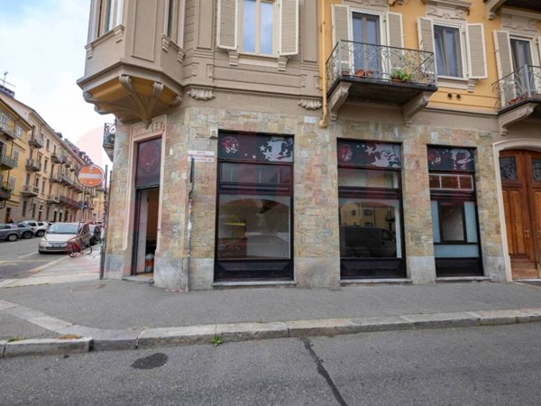 negozio in affitto a Torino in zona Madonna del Pilone