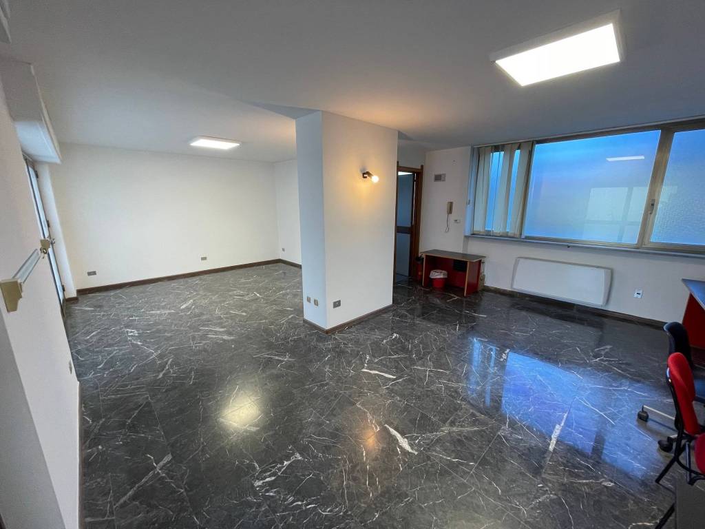 ufficio in affitto a Torino in zona Mirafiori Sud
