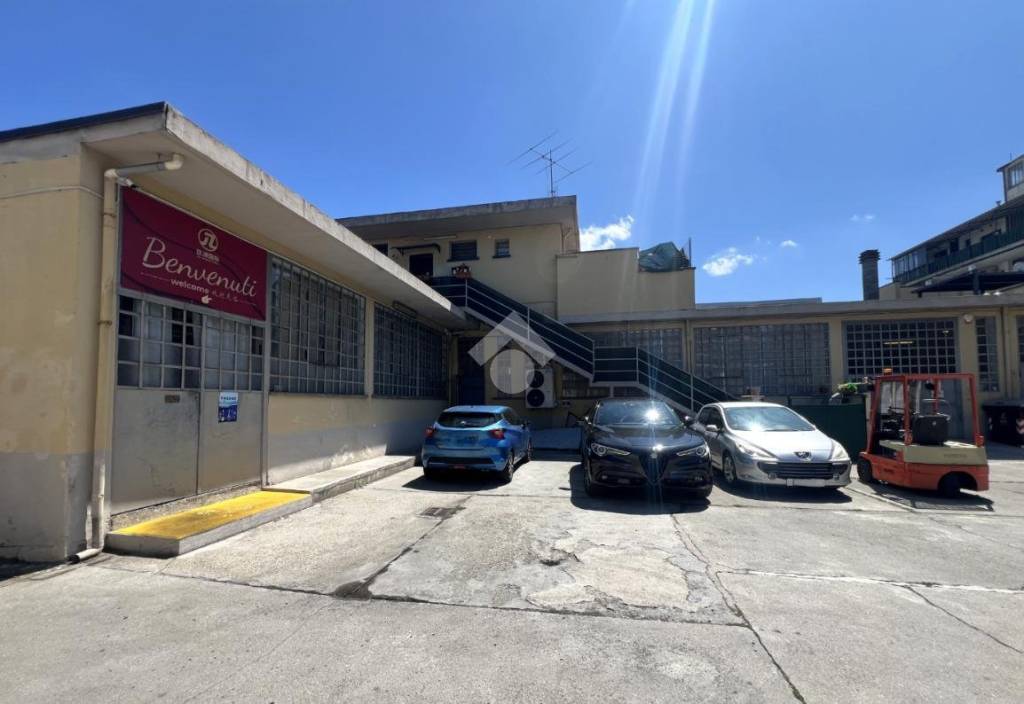 locale commerciale in affitto a Torino in zona Madonna di Campagna