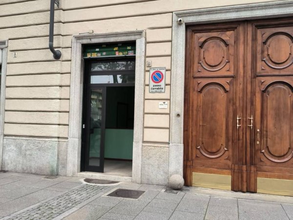 negozio in affitto a Torino in zona Cit Turin