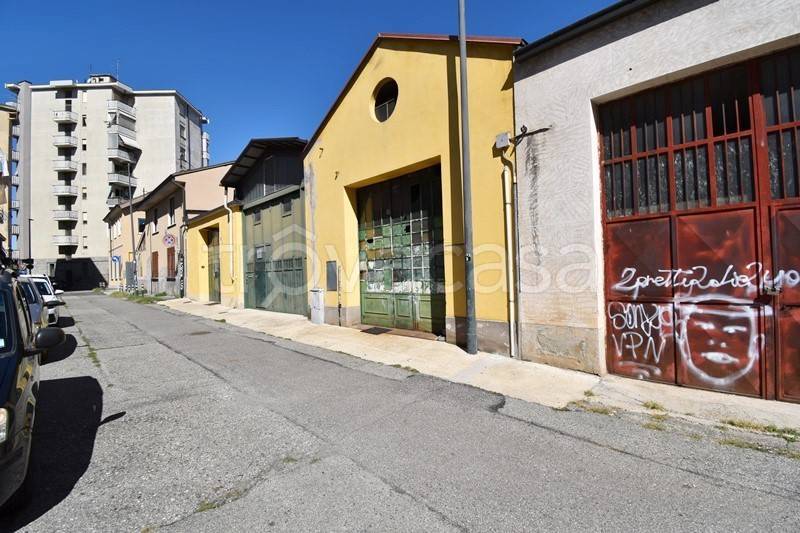 locale commerciale in affitto a Torino in zona Barriera di Milano