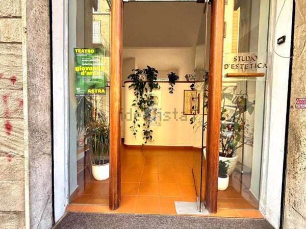 negozio in affitto a Torino in zona Campidoglio