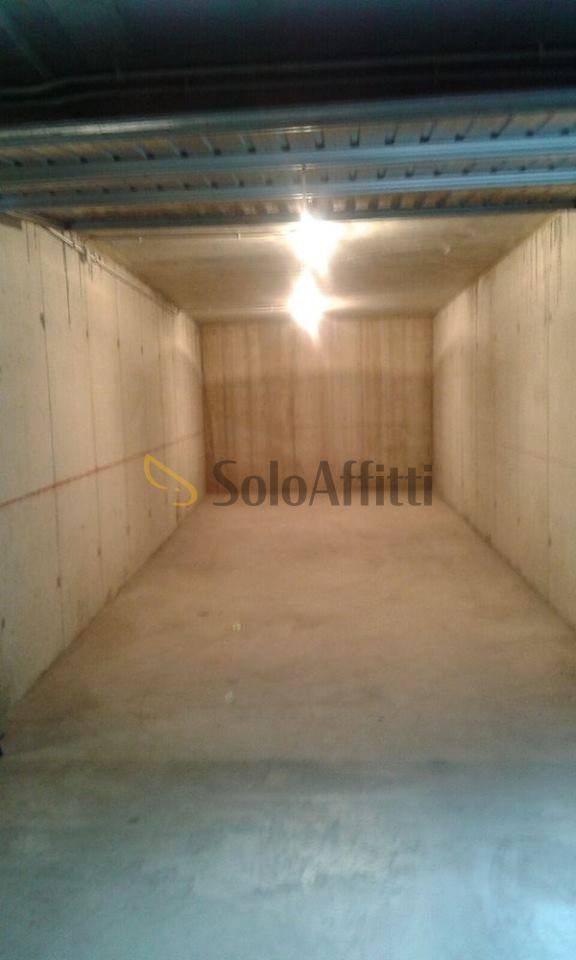 locale di sgombero in affitto a Torino in zona San Donato
