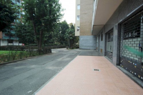 negozio in affitto a Torino