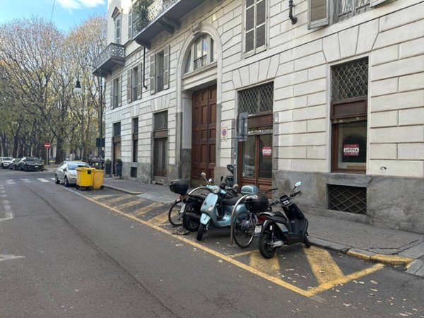 negozio in affitto a Torino