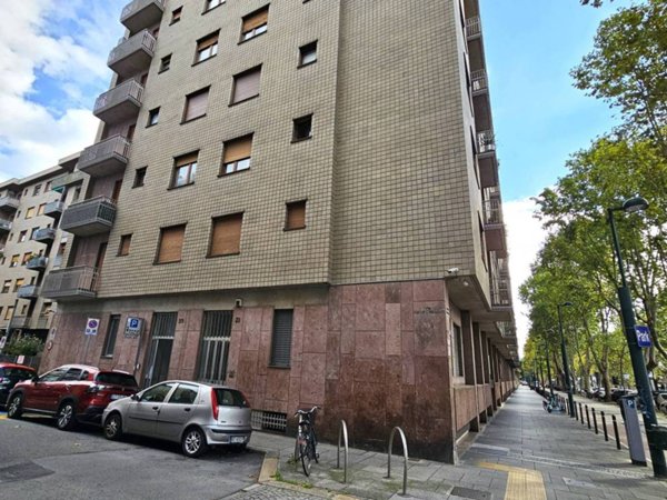 appartamento in affitto a Torino in zona Cit Turin
