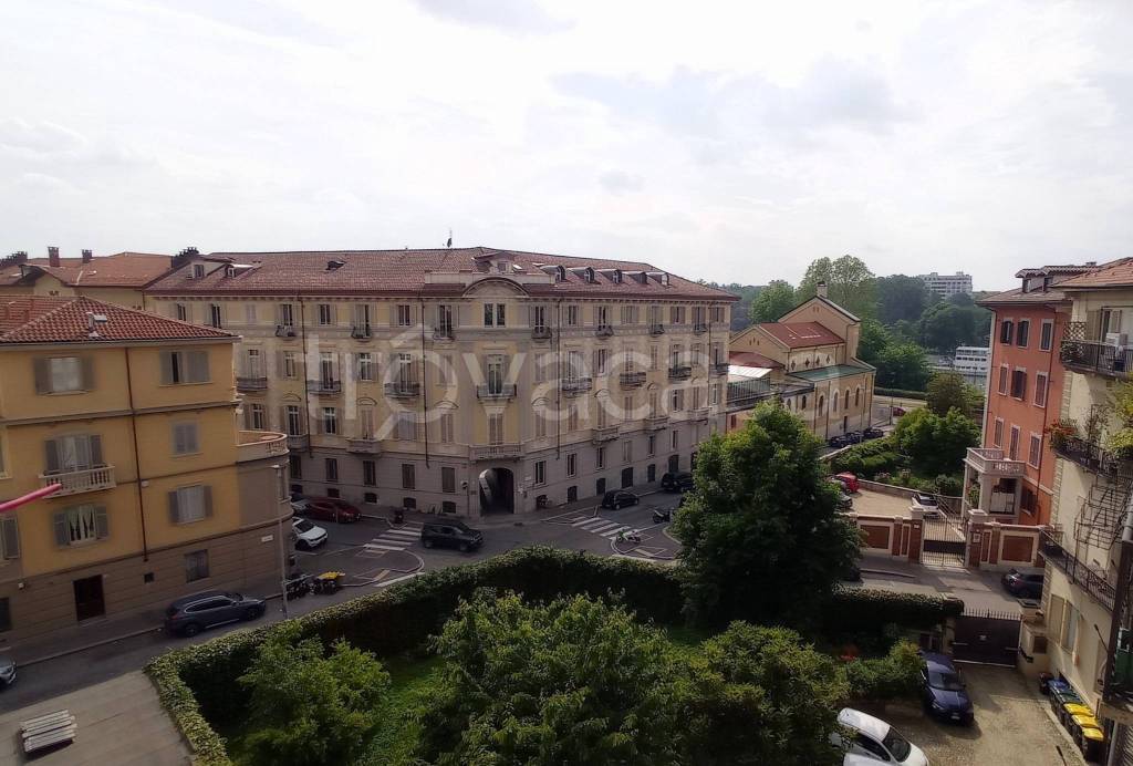 appartamento in affitto a Torino in zona Borgo Po