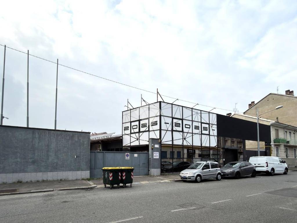 locale commerciale in affitto a Torino in zona Vallette