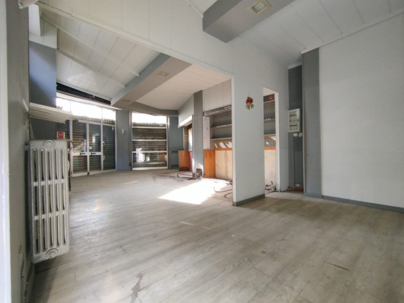 negozio in affitto a Torino in zona Cenisia