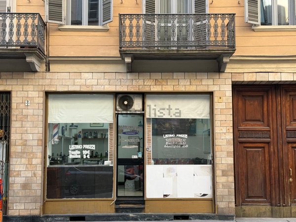 locale commerciale in affitto a Torino
