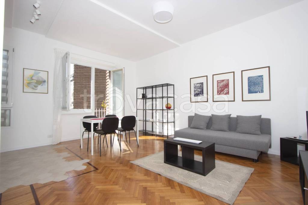 appartamento in affitto a Torino in zona Cit Turin