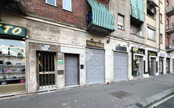 negozio in affitto a Torino in zona Borgata Vittoria