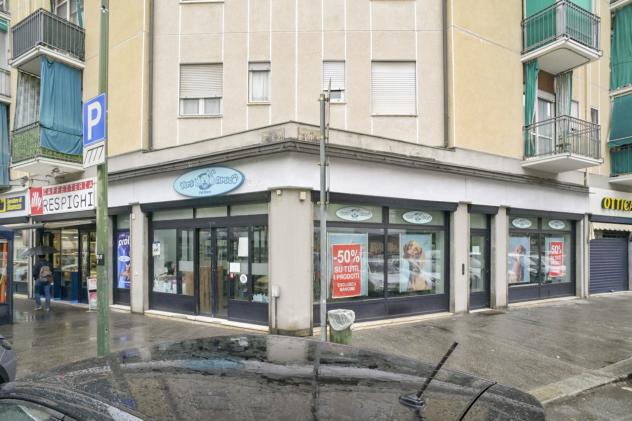 negozio in affitto a Torino in zona Aurora