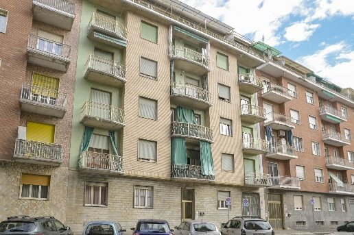 negozio in affitto a Torino in zona Pozzo Strada