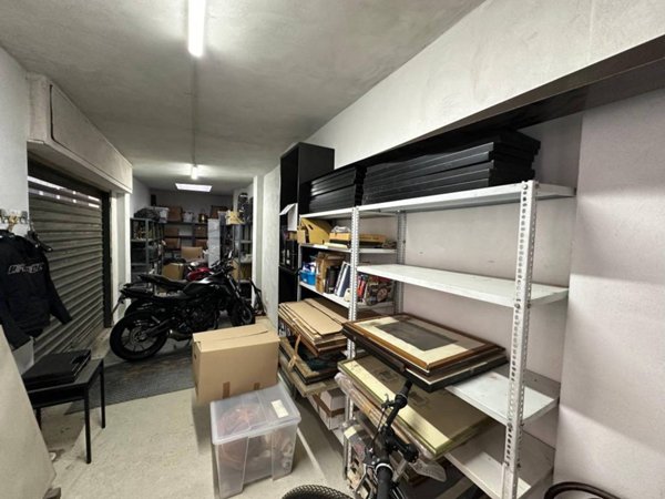 locale commerciale in affitto a Torino in zona Mirafiori Nord