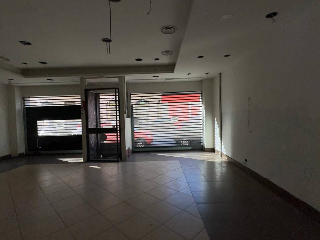 negozio in affitto a Torino in zona Campidoglio