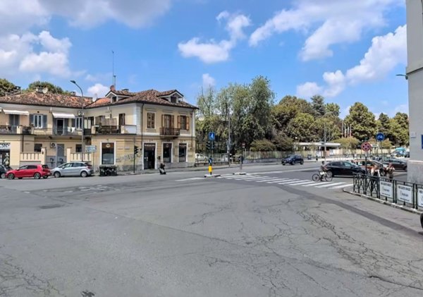 negozio in affitto a Torino in zona Aurora
