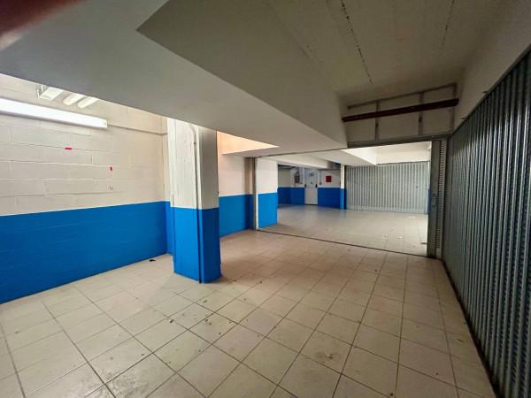 negozio in affitto a Torino in zona San Salvario