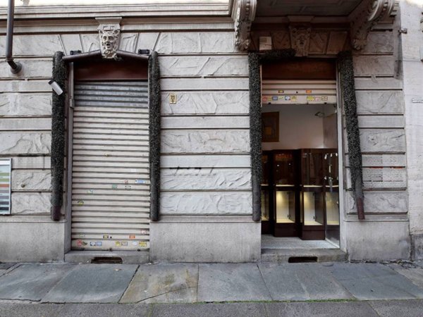 negozio in affitto a Torino in zona San Salvario