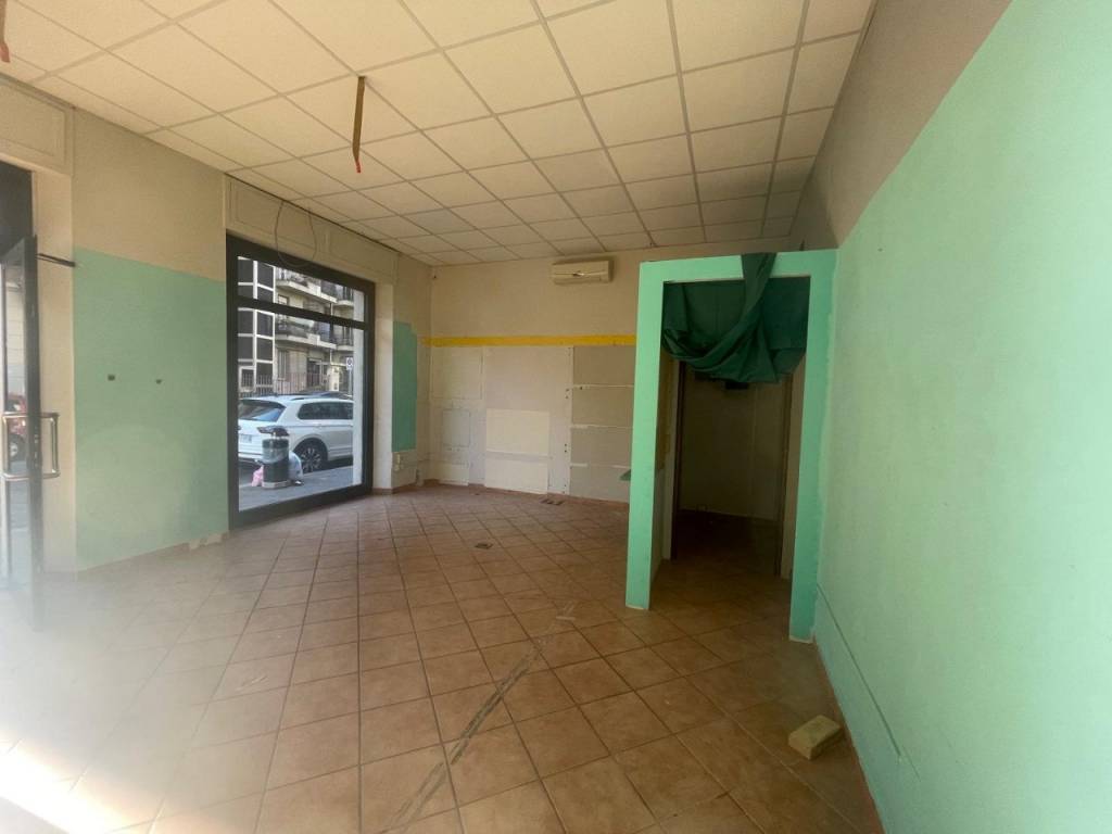 negozio in affitto a Torino in zona Pozzo Strada