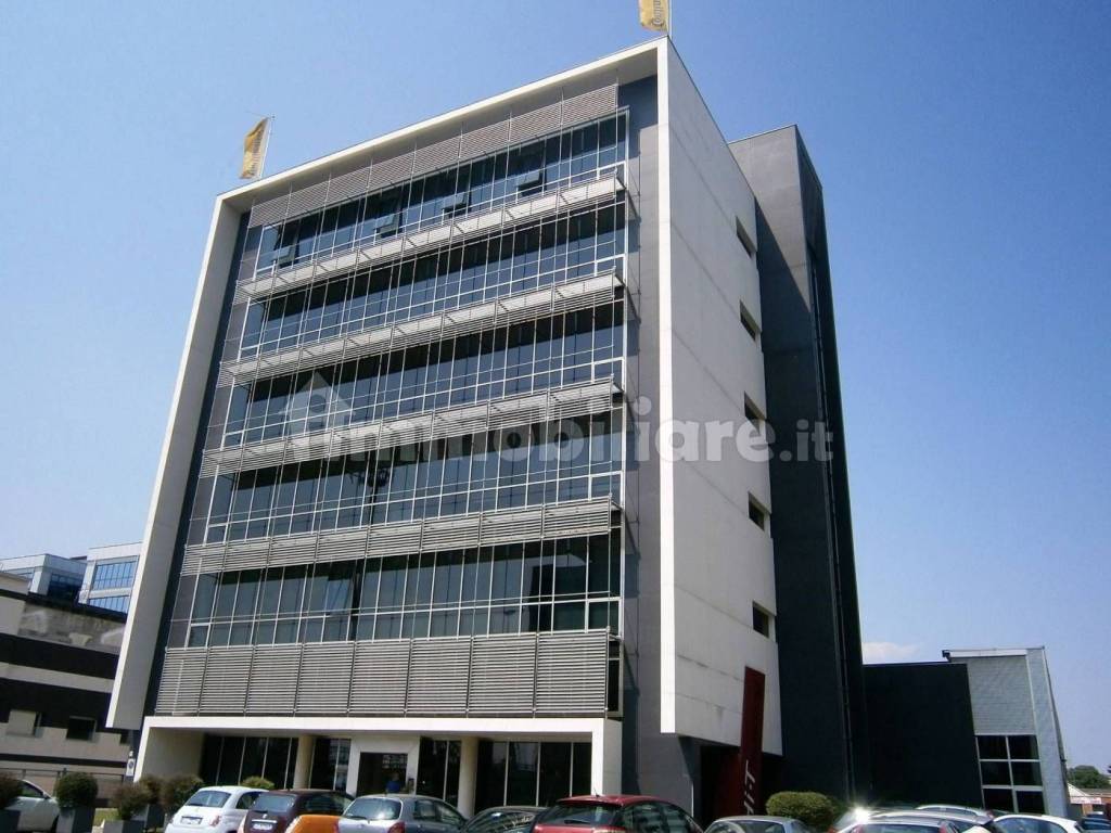 ufficio in affitto a Torino in zona Mirafiori Sud
