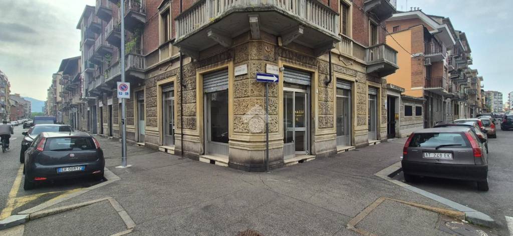 negozio in affitto a Torino in zona Aurora
