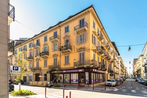 negozio in affitto a Torino in zona Crocetta