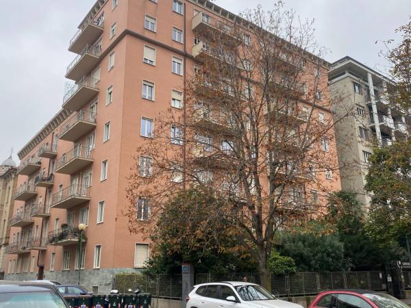 negozio in affitto a Torino in zona Crocetta