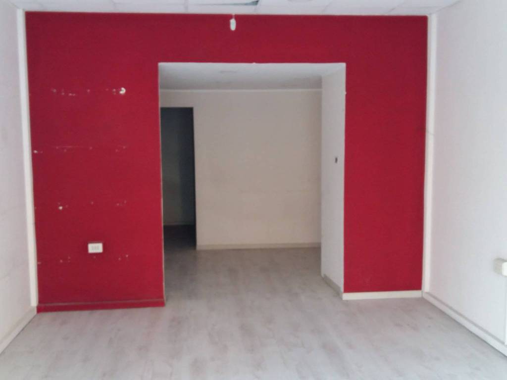 negozio in affitto a Torino in zona Vanchiglia