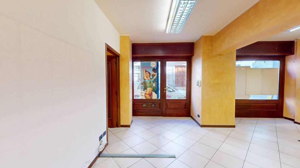 negozio in affitto a Torino in zona Vanchiglia