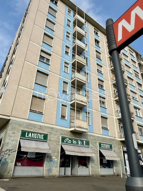 negozio in affitto a Torino in zona Mirafiori Sud