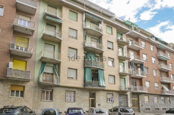 negozio in affitto a Torino in zona Pozzo Strada