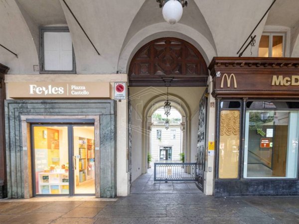negozio in affitto a Torino in zona Centro Storico