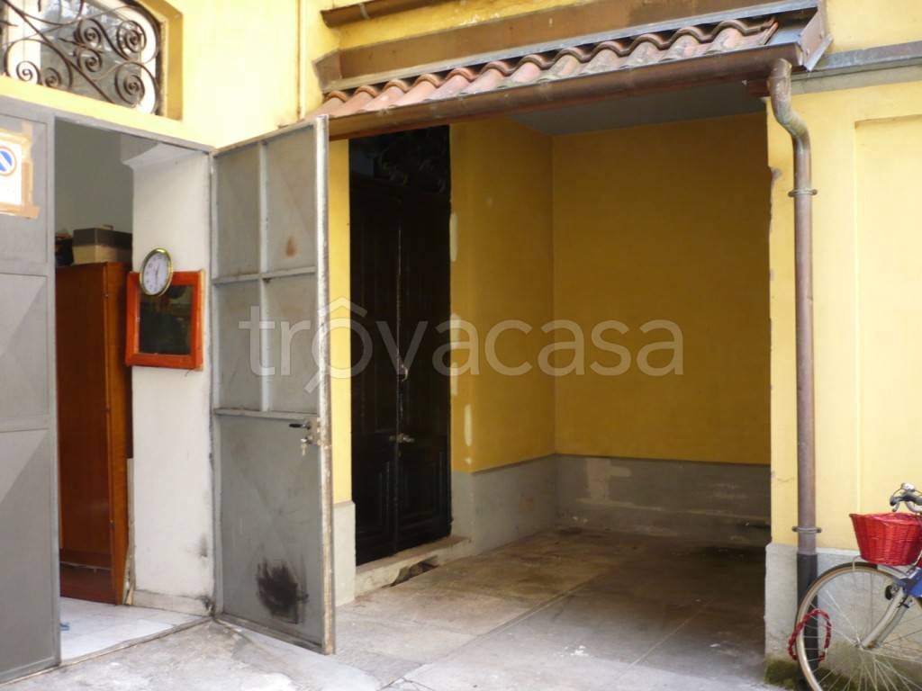 locale di sgombero in affitto a Torino in zona Vanchiglia