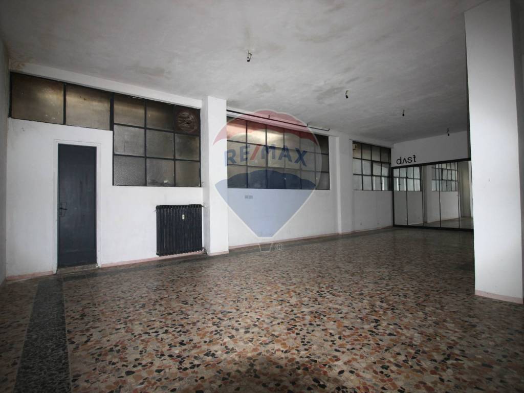 negozio in affitto a Torino in zona Crocetta