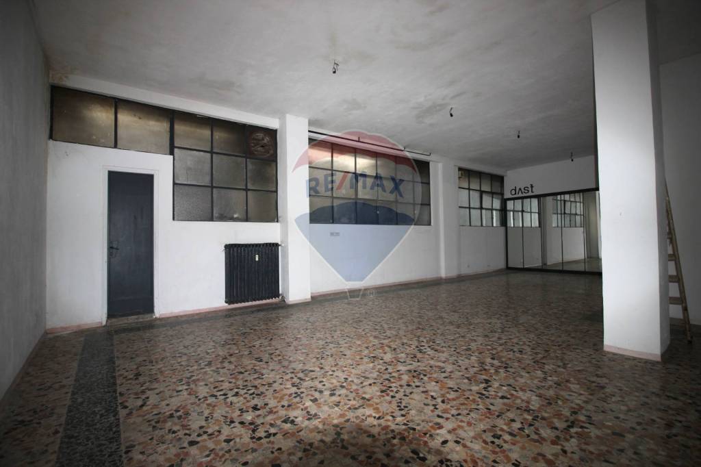 negozio in affitto a Torino in zona Crocetta