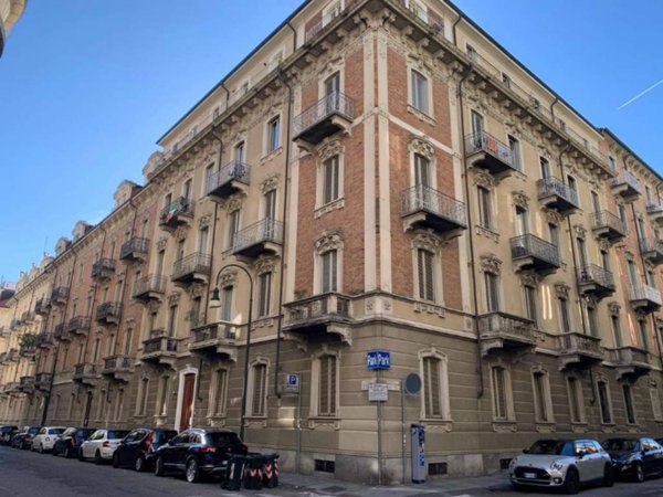 appartamento in affitto a Torino in zona Crocetta