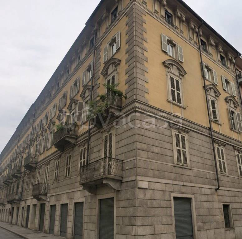 appartamento in affitto a Torino in zona Aurora