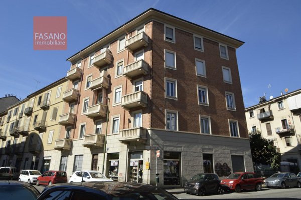 negozio in affitto a Torino in zona Borgo San Paolo