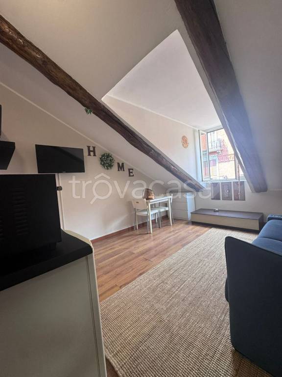 appartamento in affitto a Torino in zona Cit Turin