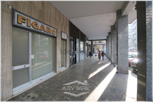 negozio in affitto a Torino in zona Mirafiori Sud