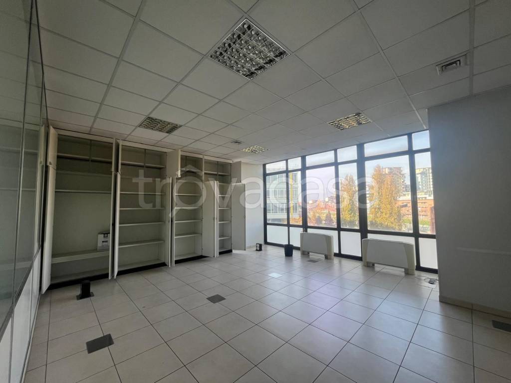 ufficio in affitto a Torino in zona Lucento