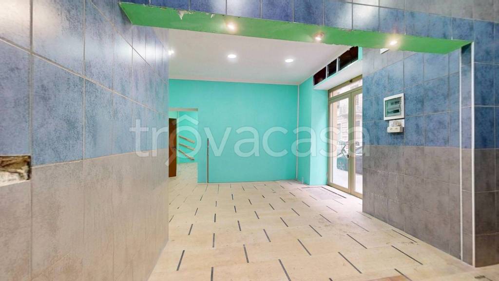 negozio in affitto a Torino in zona San Salvario