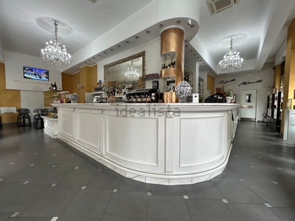 negozio in affitto a Torino in zona Parella