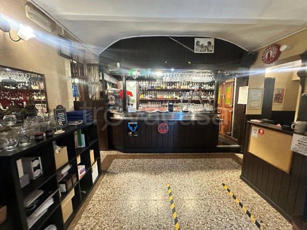 negozio in affitto a Torino in zona Borgata Vittoria