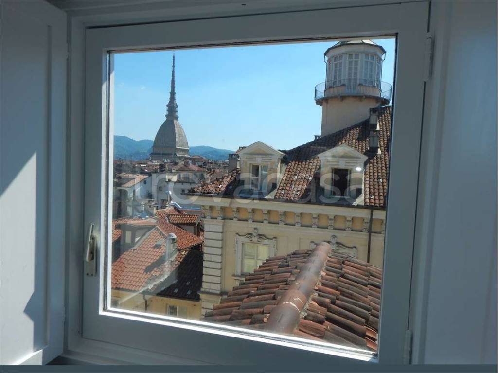 appartamento in affitto a Torino in zona Centro Storico