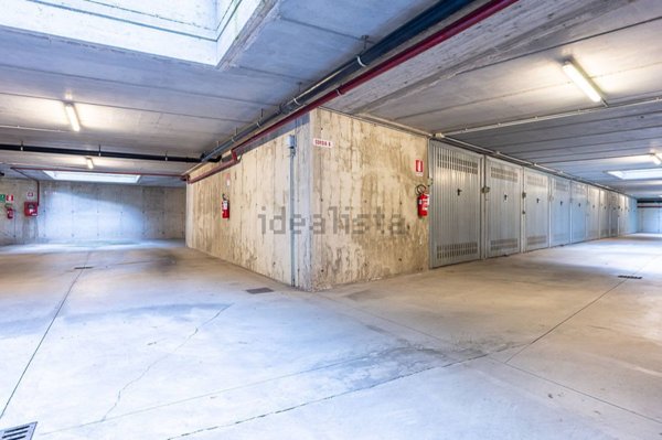 locale di sgombero in affitto a Torino in zona Barca